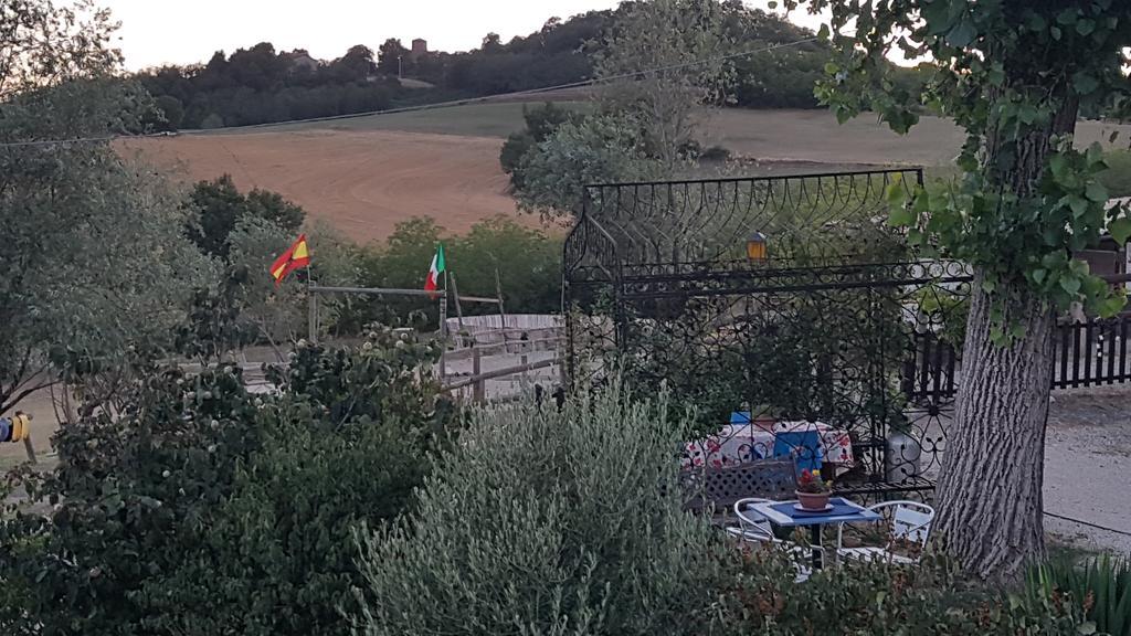 La Locanda dei Cavalieri Affittacamere Lugagnano Val d'Arda Esterno foto